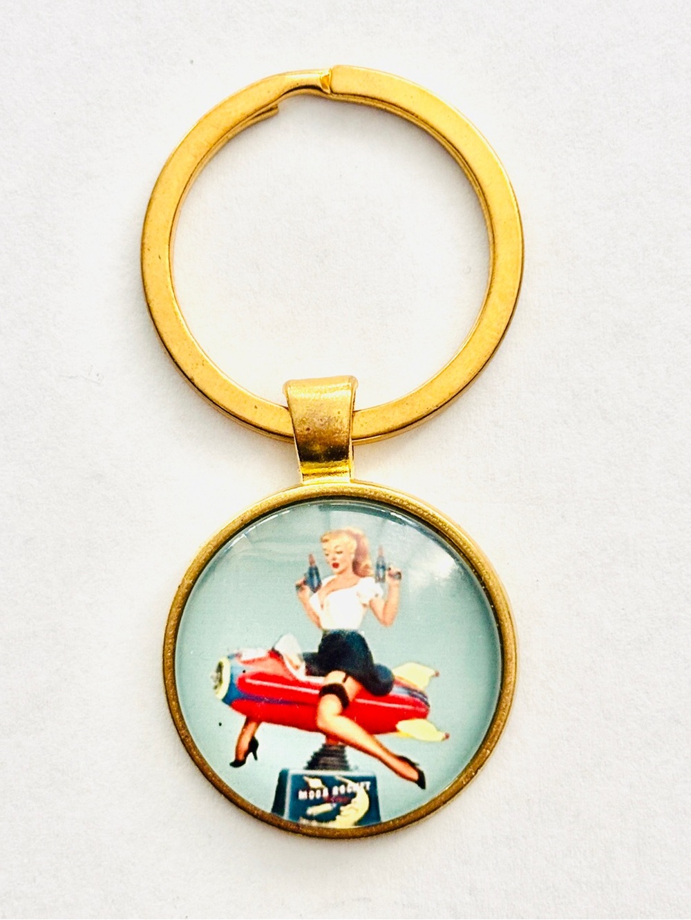 Vintage Style Gold Colour Rocket Pin-Up Lady Unisex Keychain, NWT